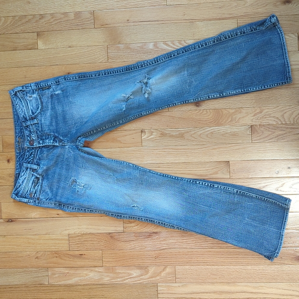 Silver Jeans Co "Twisted" Distressed Jeans